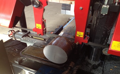 灵川卧式带锯床加工时出现明显振荡如何排查？